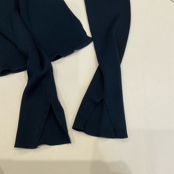 Rag & Bone Crew Neck Ribbed Sweater in Navy Size Medium - Picture 9 of 15